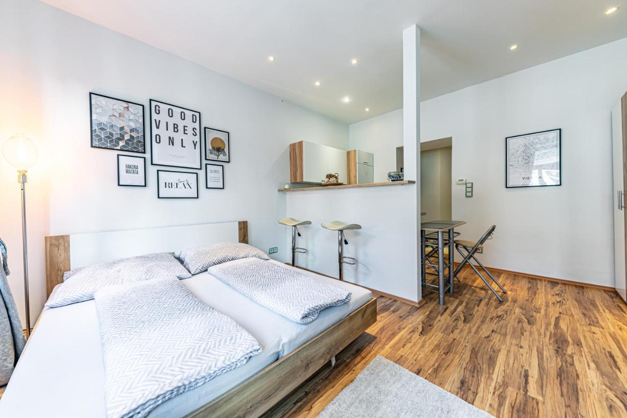 Cozy + Trendy By Jr City Apartments Wenen Buitenkant foto