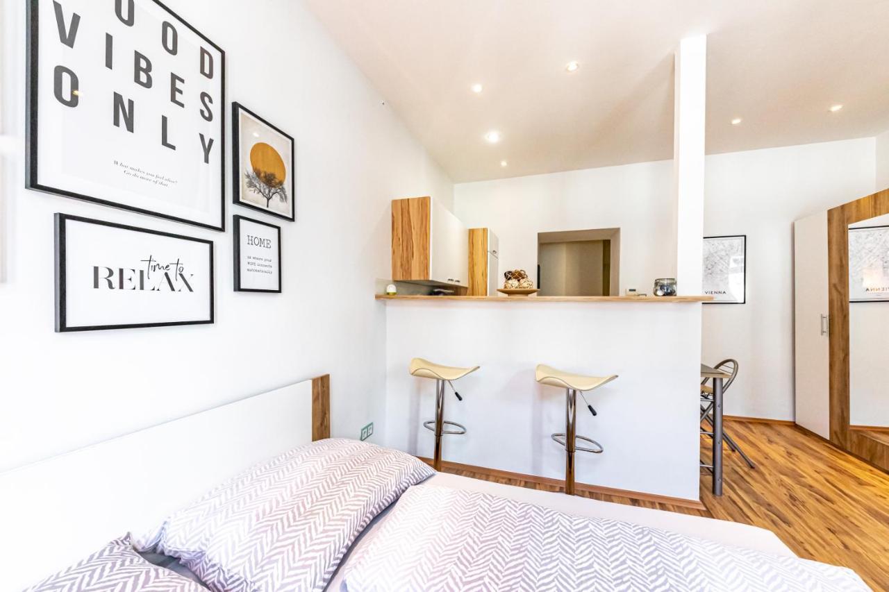 Cozy + Trendy By Jr City Apartments Wenen Buitenkant foto