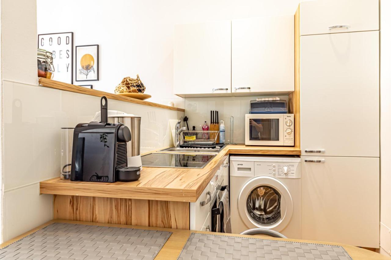 Cozy + Trendy By Jr City Apartments Wenen Buitenkant foto
